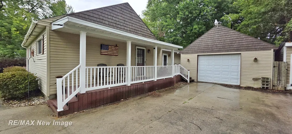 247 Sparling Street Thomas Township, MI 48609