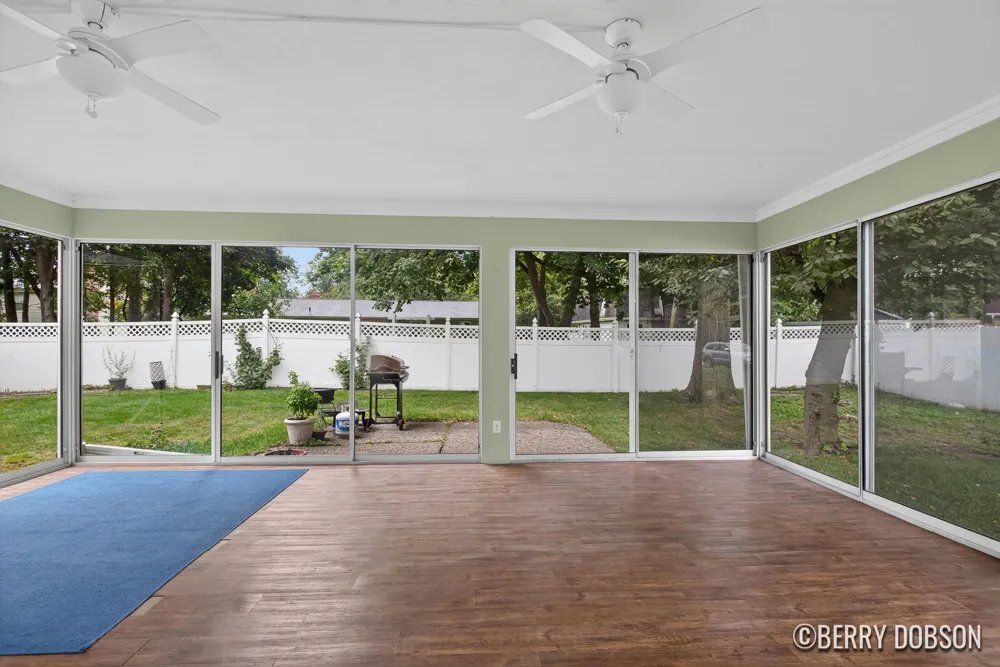 2217 Highlander Drive SE Kentwood City, MI 49508