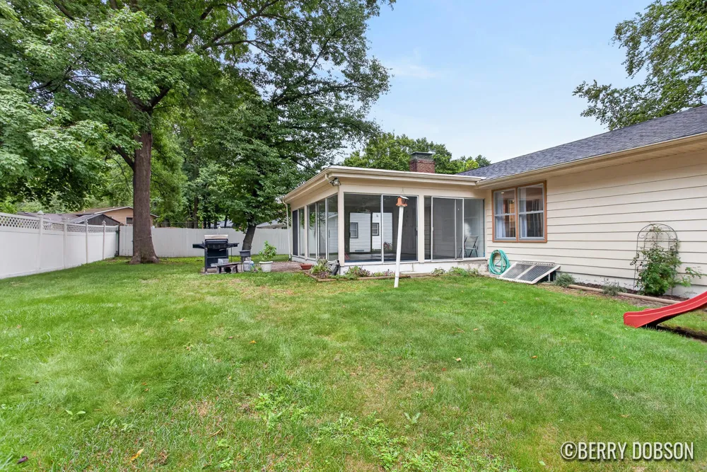2217 Highlander Drive SE Kentwood City, MI 49508