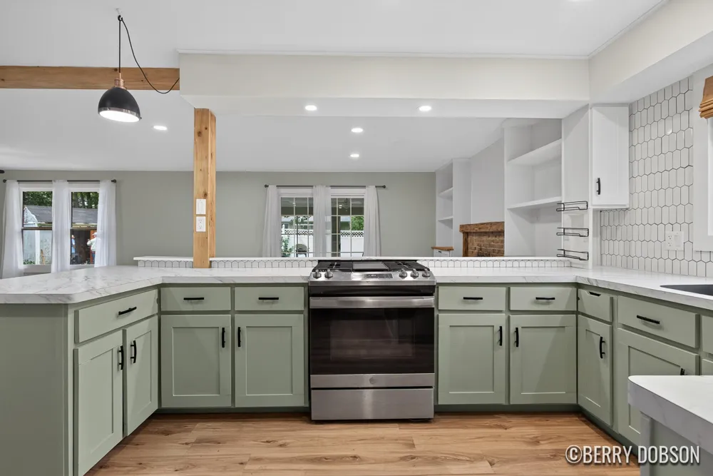 2217 Highlander Drive SE Kentwood City, MI 49508