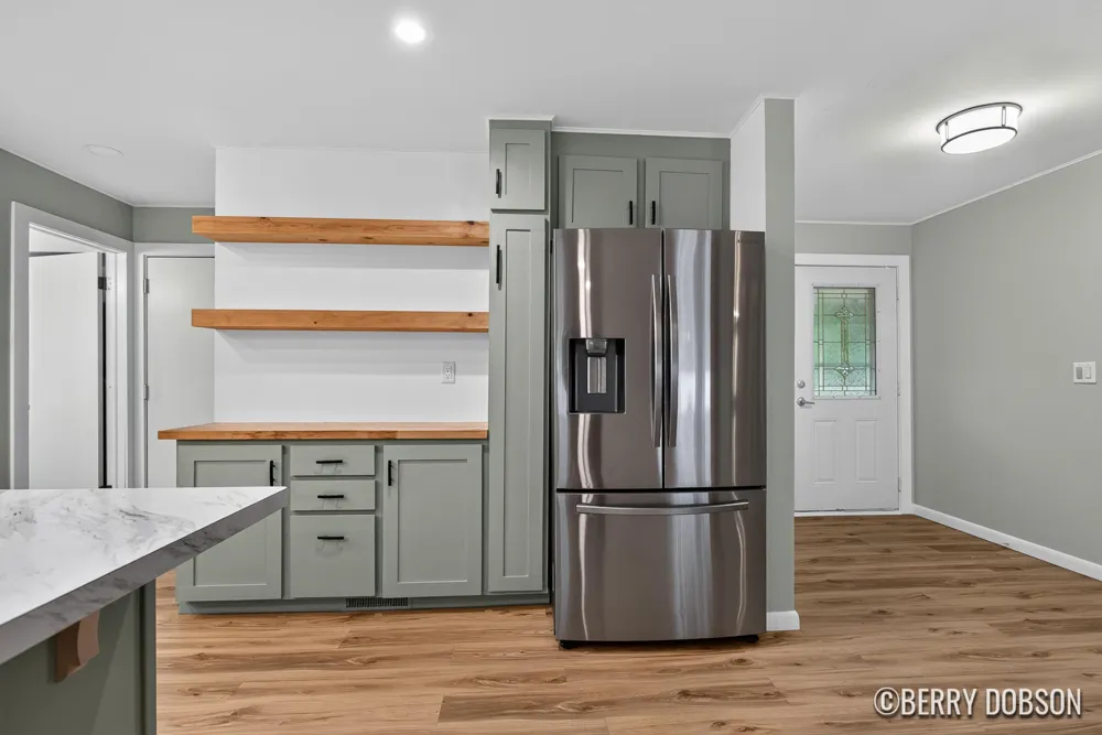 2217 Highlander Drive SE Kentwood City, MI 49508