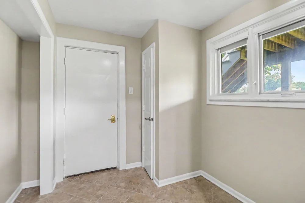 7436 Oak Bay Drive White Lake Charter Township, MI 48383