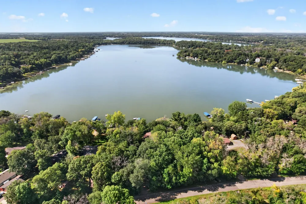 11901 42nd Street SE Clear Lake, MN 55319