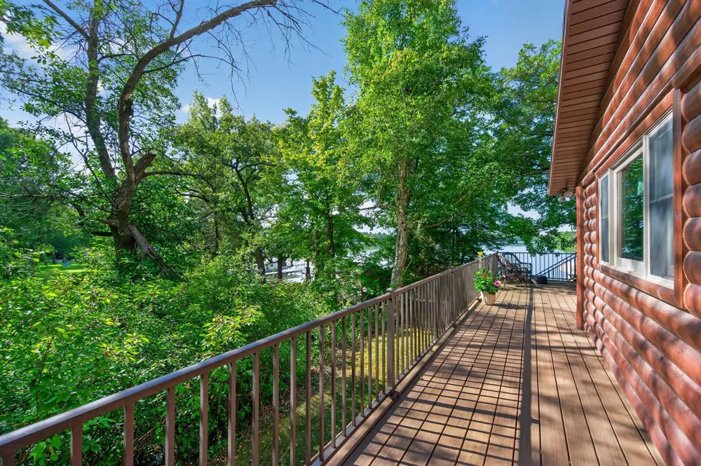11901 42nd Street SE Clear Lake, MN 55319