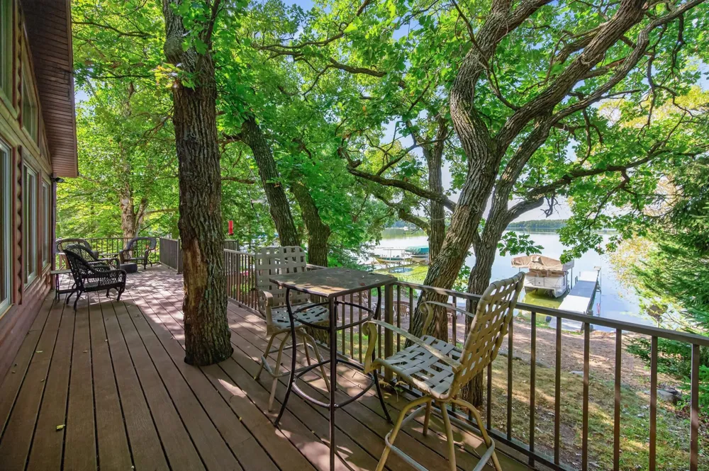 11901 42nd Street SE Clear Lake, MN 55319