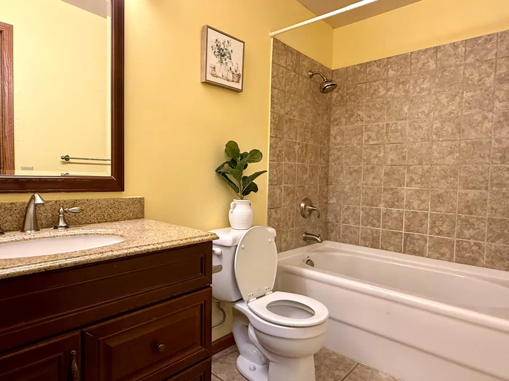 7 Crusader Avenue E #D West Saint Paul, MN 55118