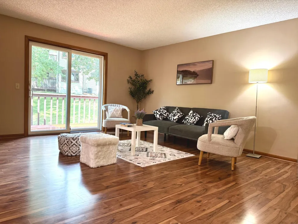 7 Crusader Avenue E #D West Saint Paul, MN 55118