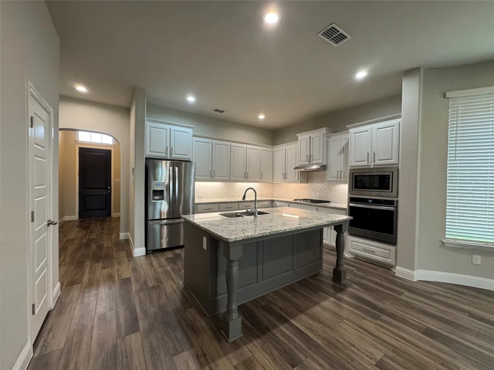 216 Missler Drive Aledo, TX 76008