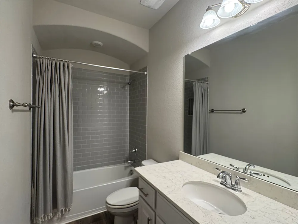 216 Missler Drive Aledo, TX 76008