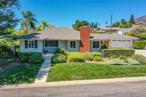 2305 Orange Drive W