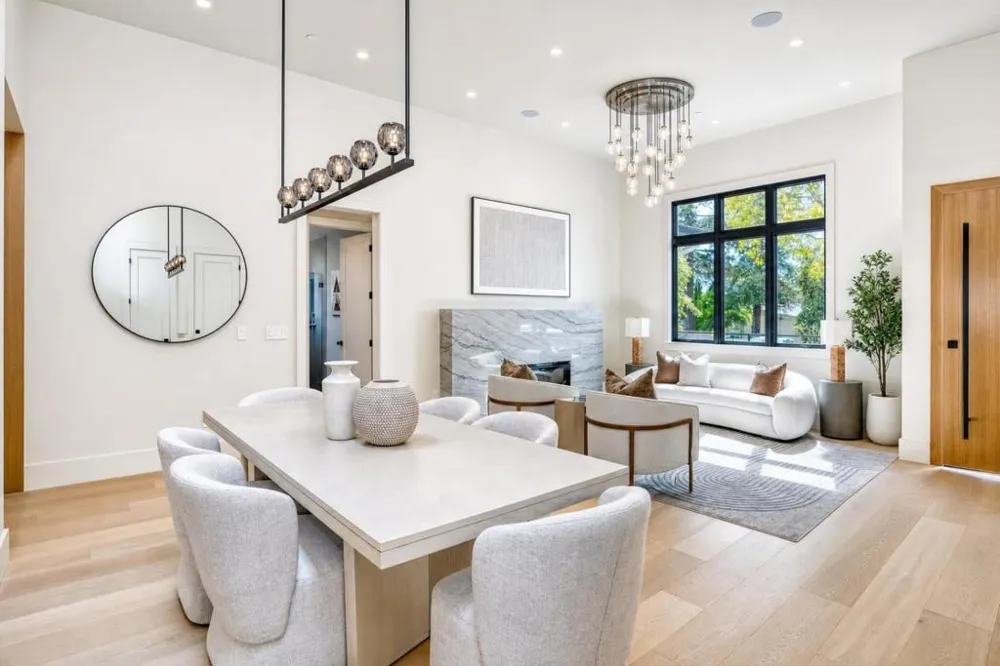 979 Lawrence Lane Palo Alto, CA 94303