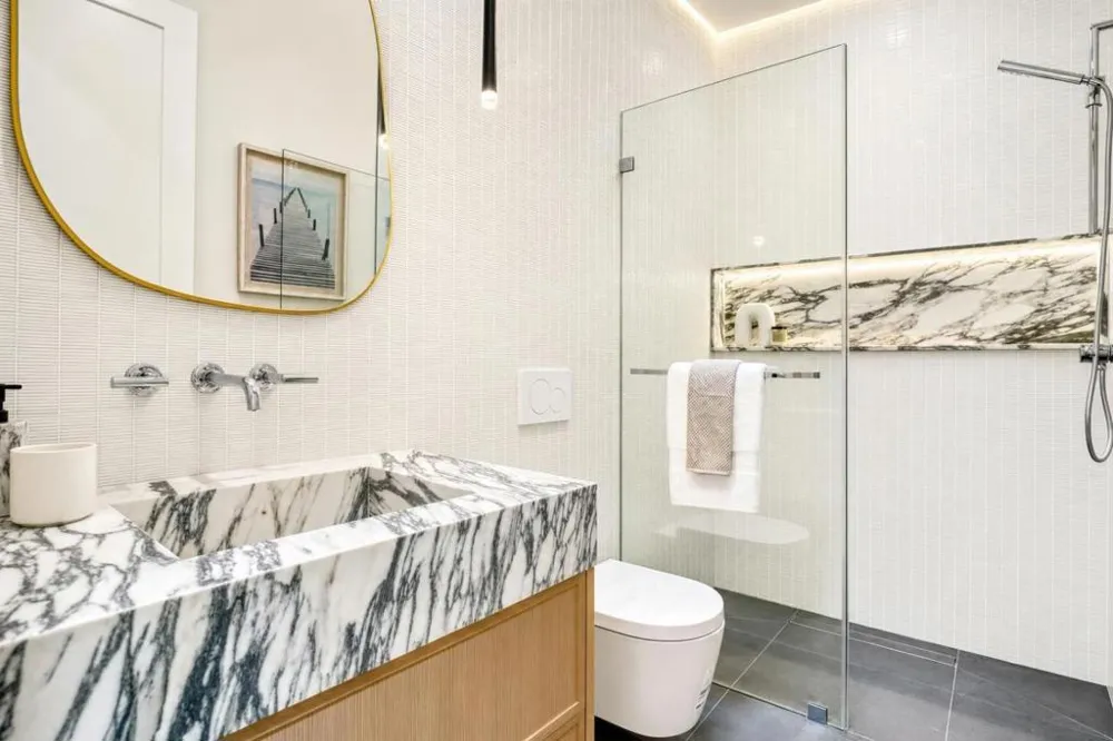 979 Lawrence Lane Palo Alto, CA 94303