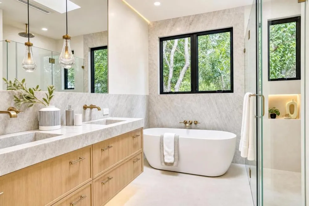 979 Lawrence Lane Palo Alto, CA 94303