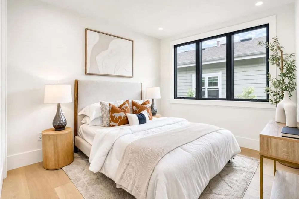 979 Lawrence Lane Palo Alto, CA 94303