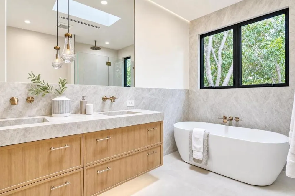 979 Lawrence Lane Palo Alto, CA 94303