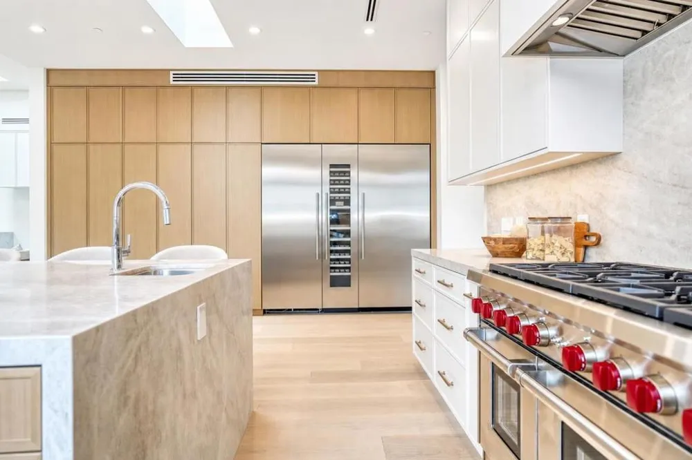 979 Lawrence Lane Palo Alto, CA 94303