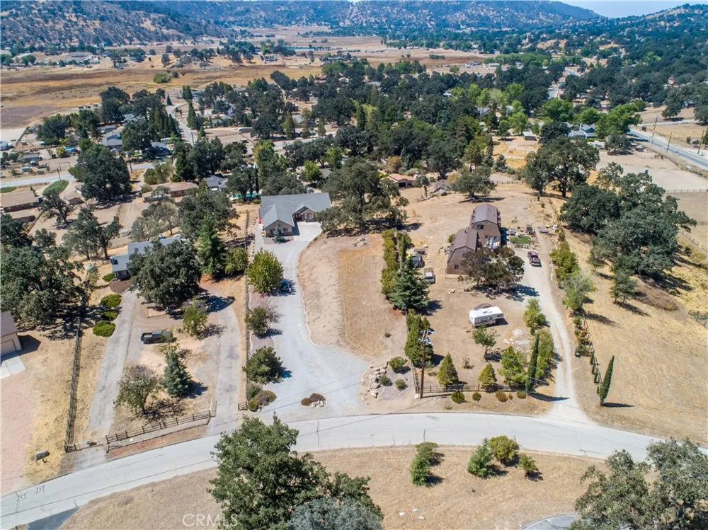 24181 Martingale Tehachapi, CA 93561