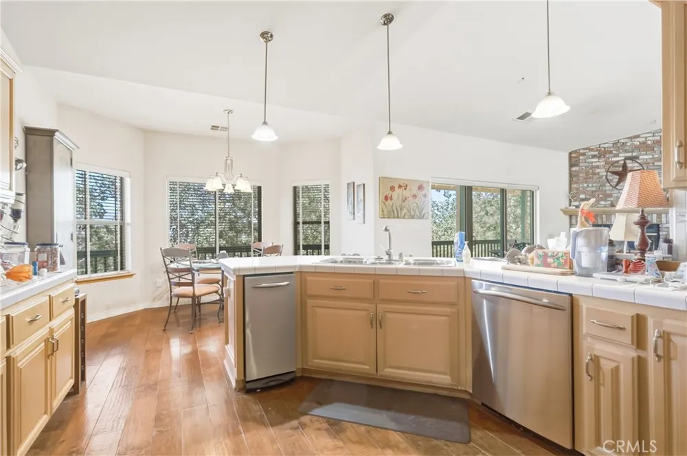 24181 Martingale Tehachapi, CA 93561