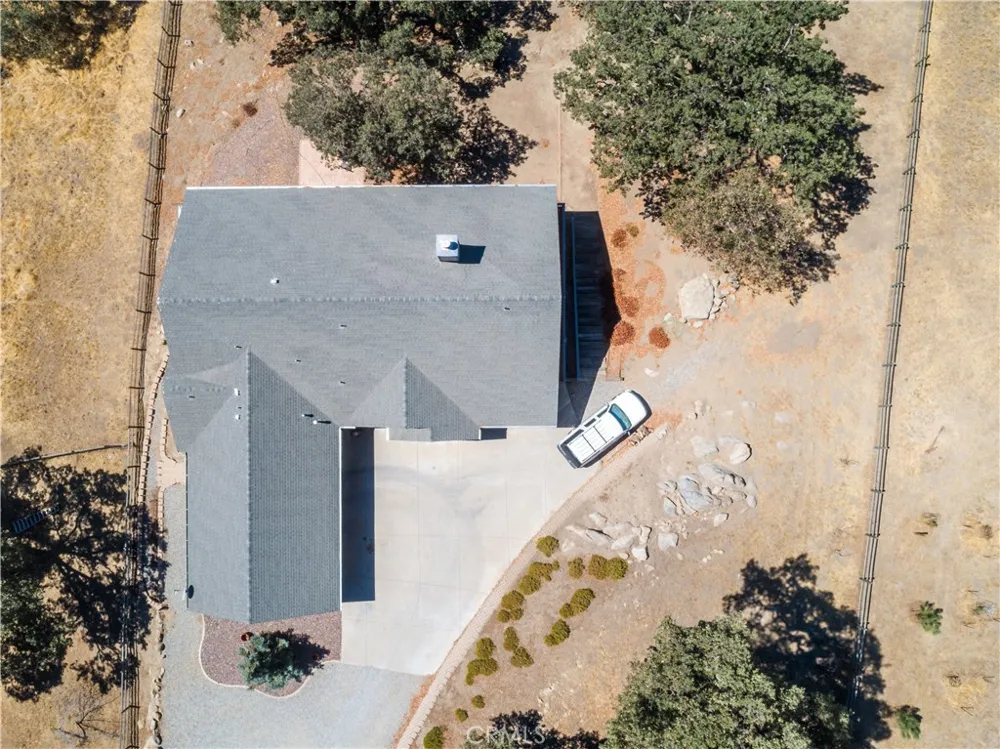 24181 Martingale Tehachapi, CA 93561