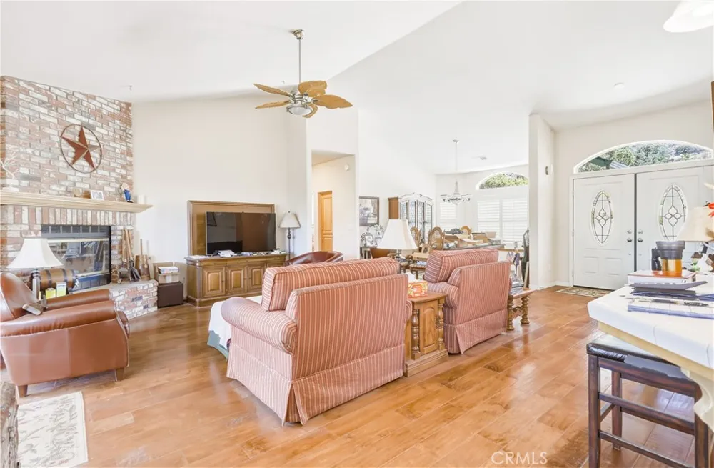 24181 Martingale Tehachapi, CA 93561