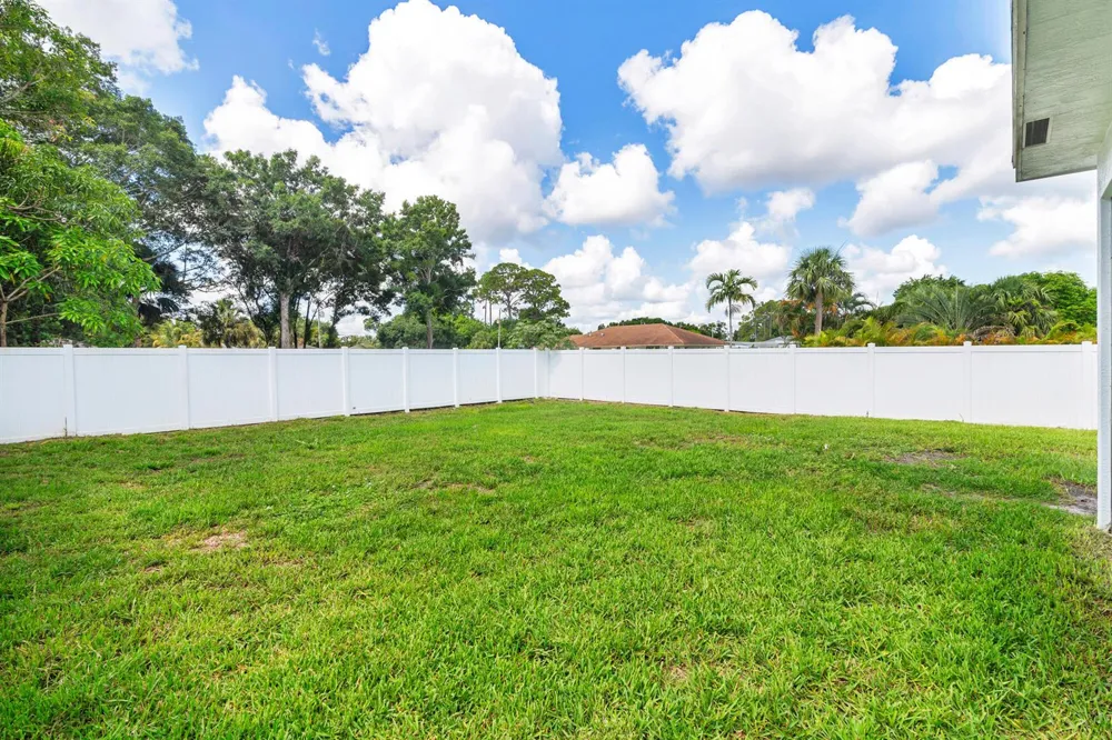 6872 Australian Street Jupiter, FL 33458