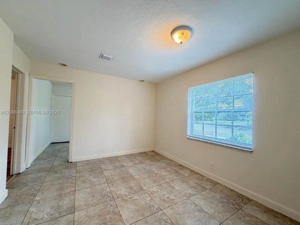 231 NW 4th St Deerfield Beach, FL 33441