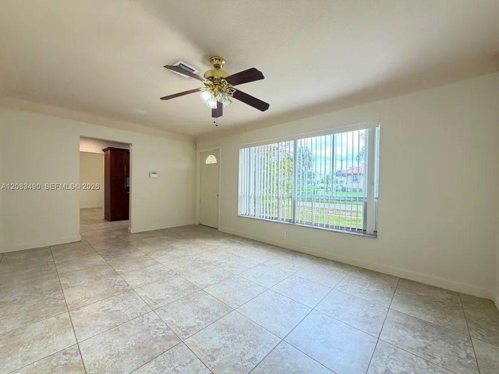 231 NW 4th St Deerfield Beach, FL 33441
