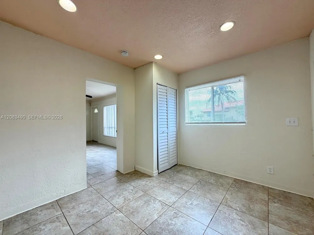 231 NW 4th St Deerfield Beach, FL 33441