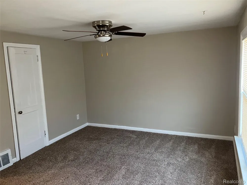 8560 Manor Street Detroit City, MI 48204