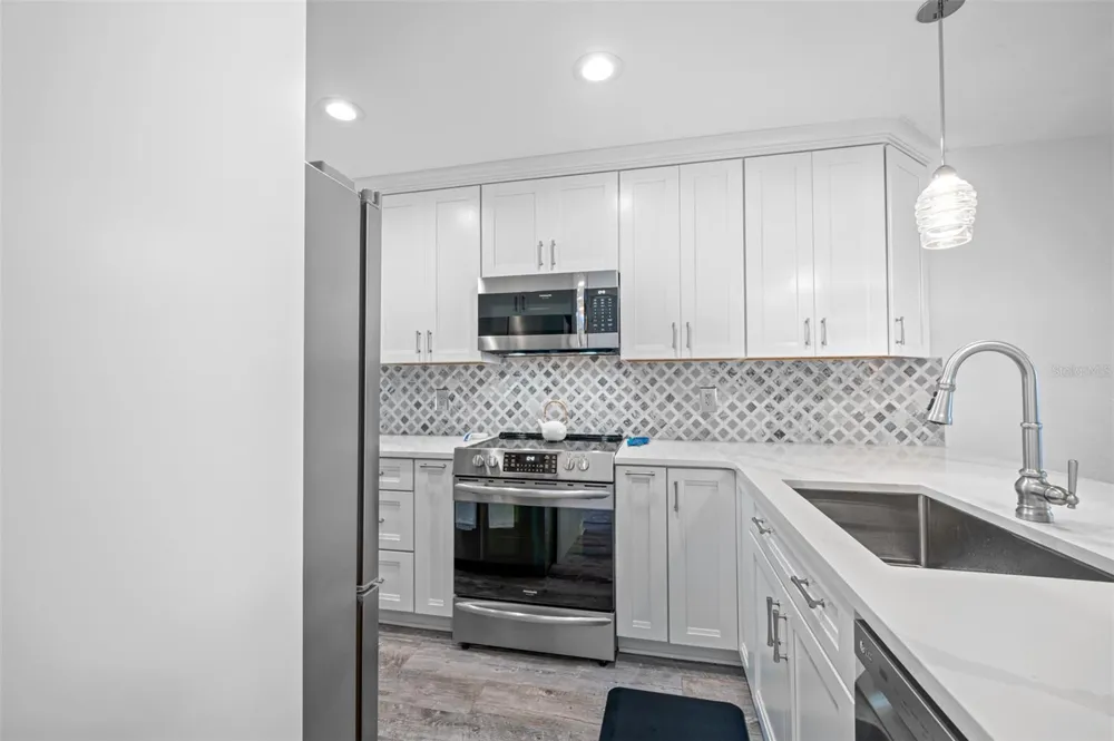 8251 BRENT STREET #912 Port Richey, FL 34668