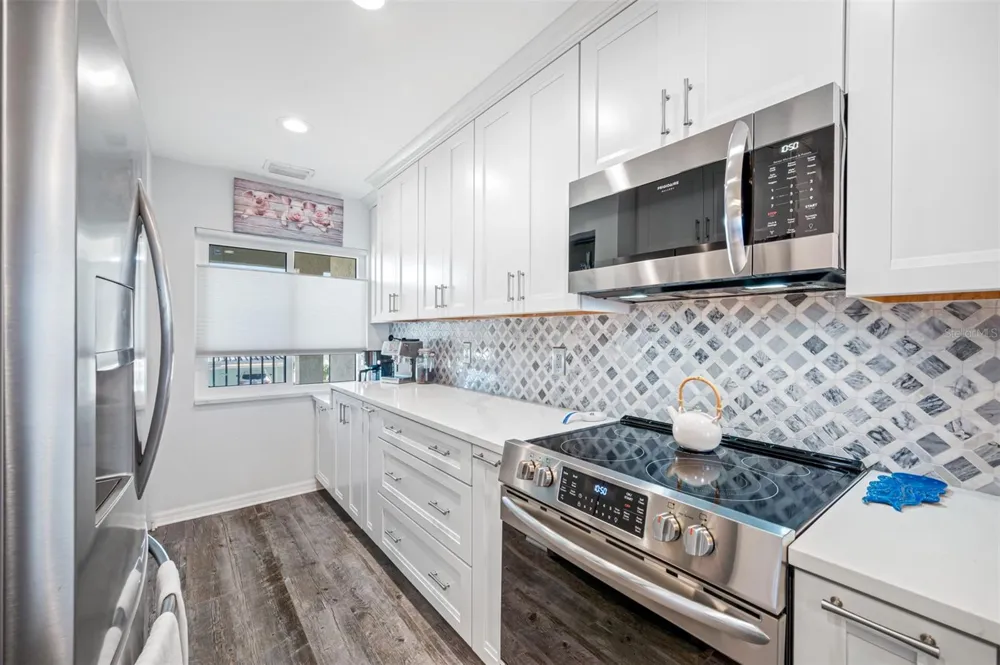 8251 BRENT STREET #912 Port Richey, FL 34668