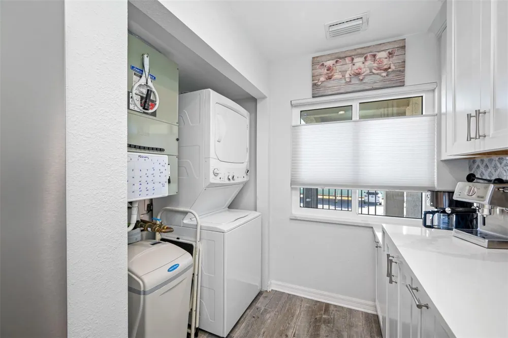 8251 BRENT STREET #912 Port Richey, FL 34668