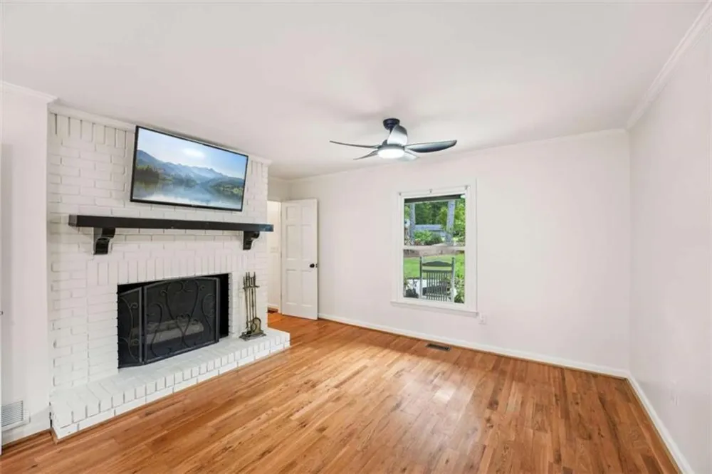 524 Golfview Dr Peachtree City, GA 30269