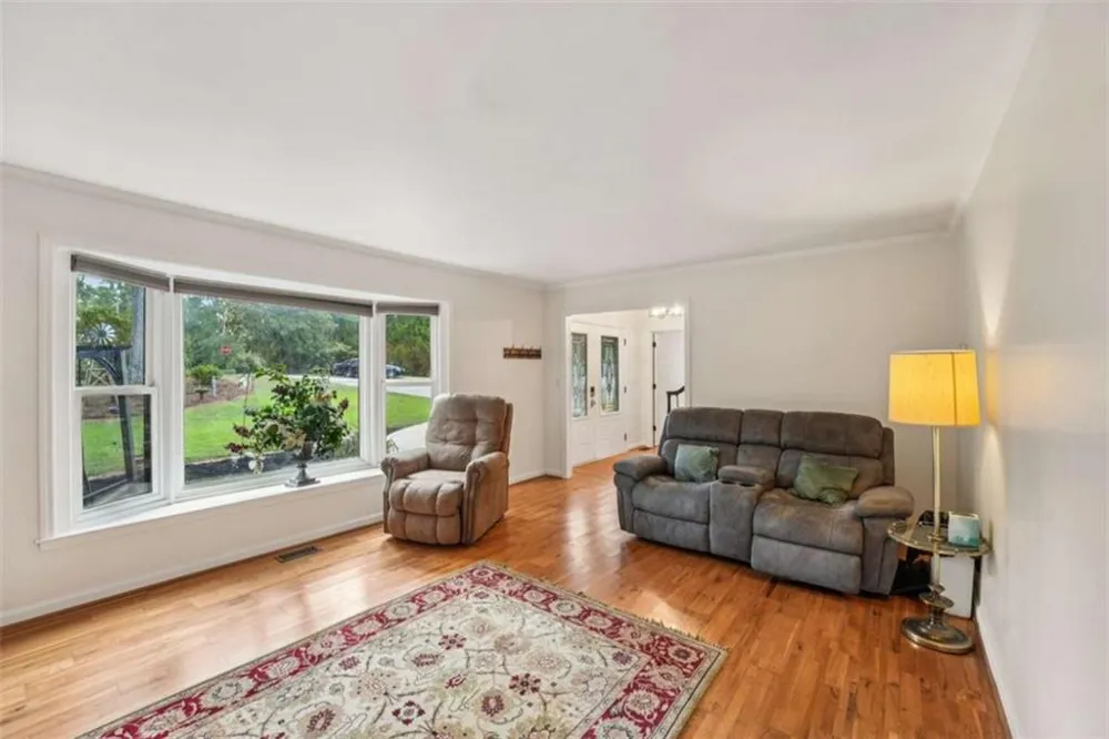 524 Golfview Dr Peachtree City, GA 30269