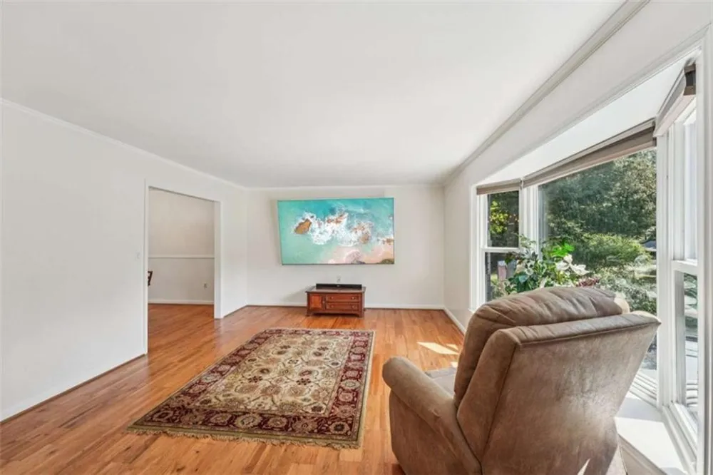 524 Golfview Dr Peachtree City, GA 30269