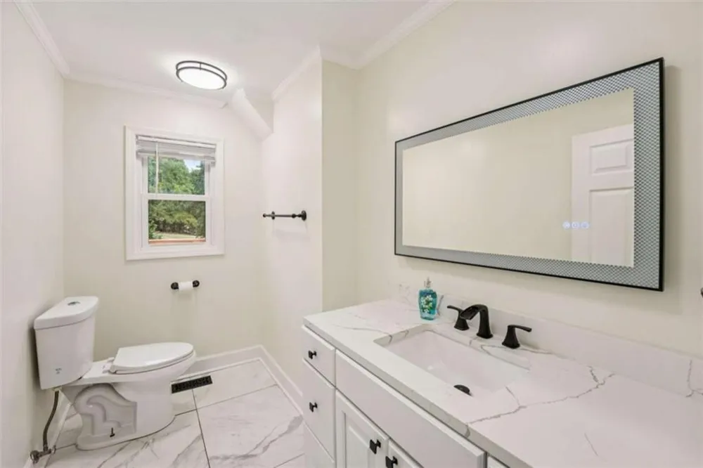 524 Golfview Dr Peachtree City, GA 30269