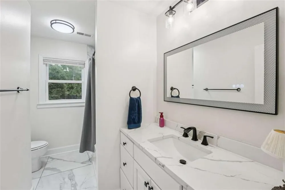 524 Golfview Dr Peachtree City, GA 30269