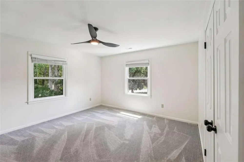 524 Golfview Dr Peachtree City, GA 30269