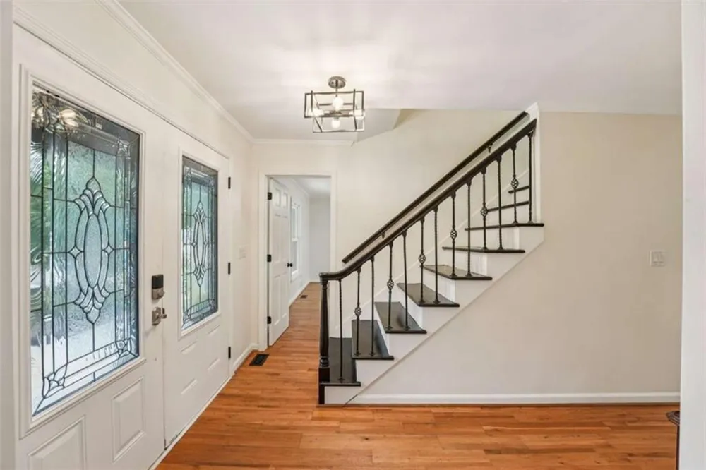 524 Golfview Dr Peachtree City, GA 30269