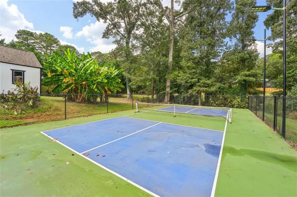 524 Golfview Dr Peachtree City, GA 30269