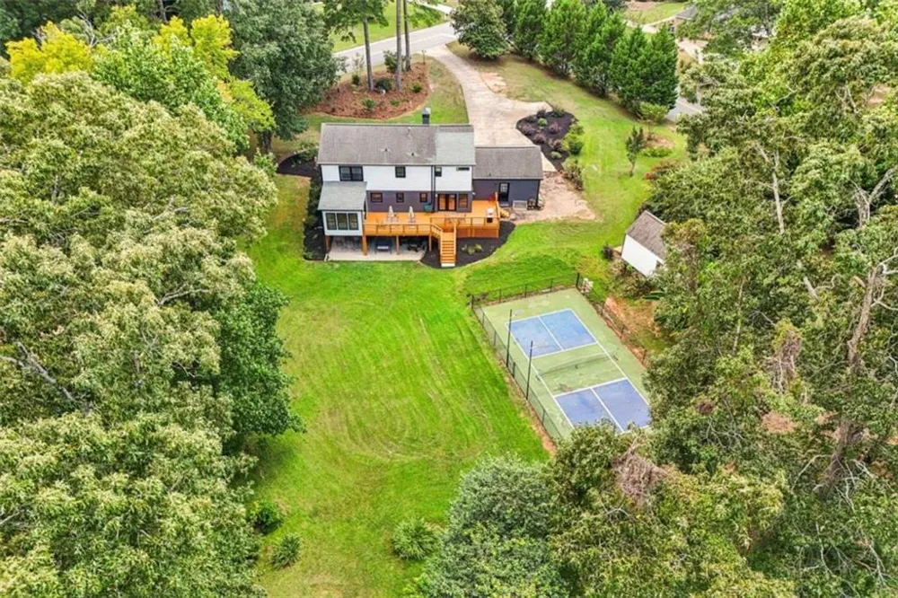 524 Golfview Dr Peachtree City, GA 30269