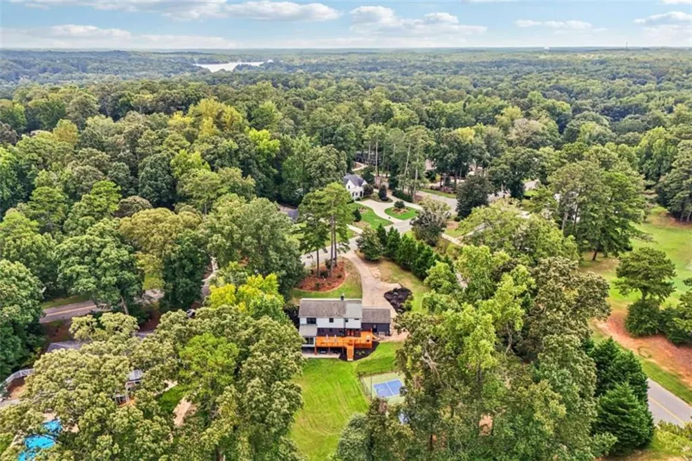 524 Golfview Dr Peachtree City, GA 30269