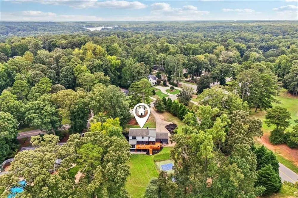 524 Golfview Dr Peachtree City, GA 30269