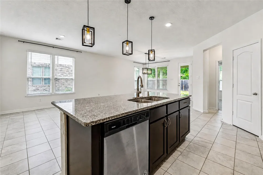 8605 Cimarron Mesa Lane Magnolia, TX 77354