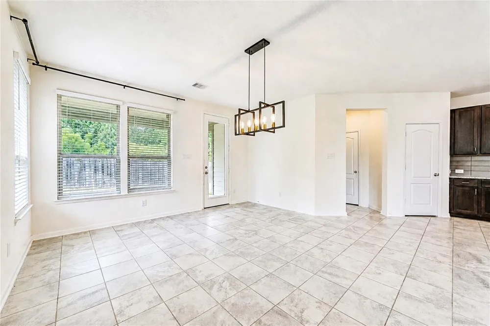 8605 Cimarron Mesa Lane Magnolia, TX 77354