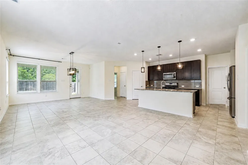 8605 Cimarron Mesa Lane Magnolia, TX 77354