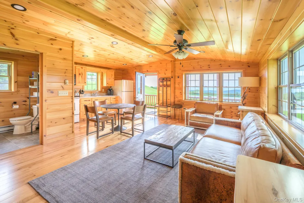 21 Schoolhouse Road Hillsdale, NY 12529