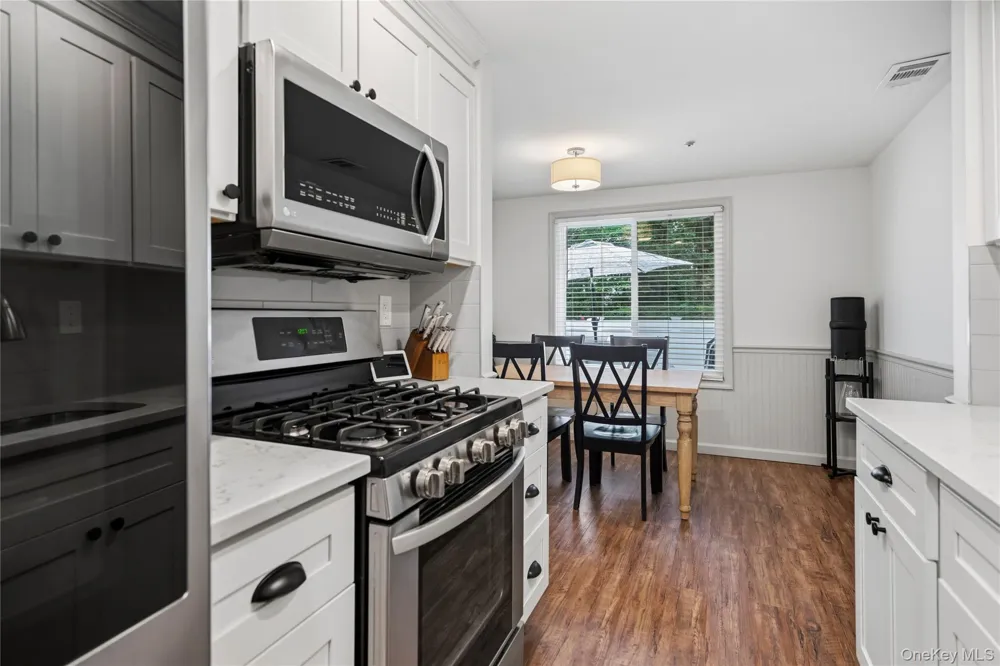 305 Birchwood Road Medford, NY 11763