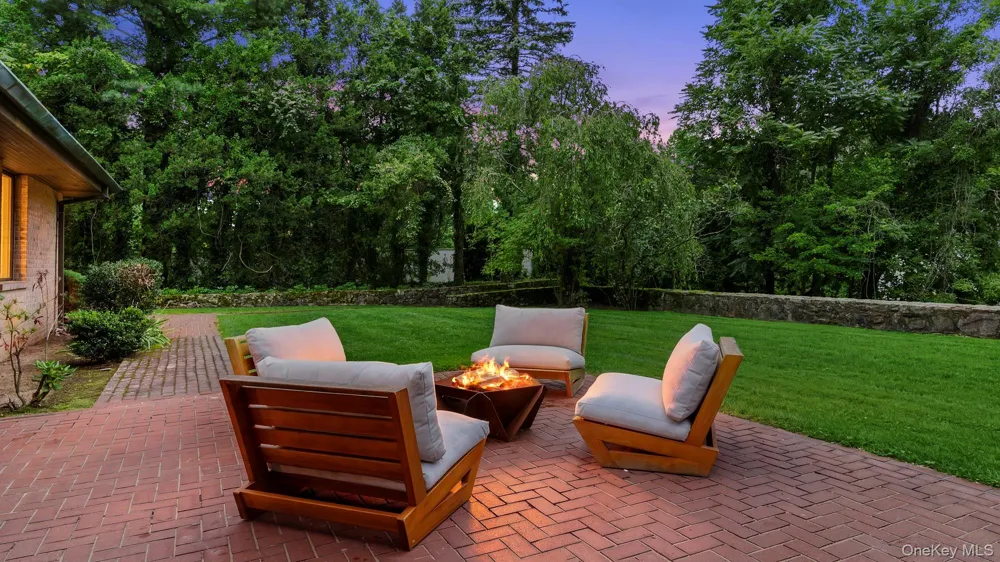 67 Woodlands Road Harrison, NY 10528
