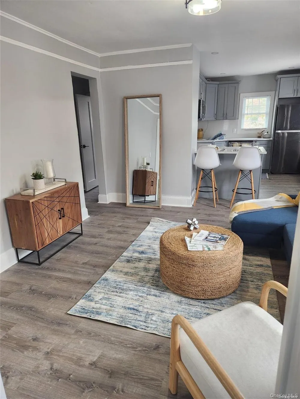 156 Cleveland Avenue #B Mineola, NY 11501